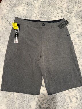 Tilly's Boys Gray Flat-Front Shorts